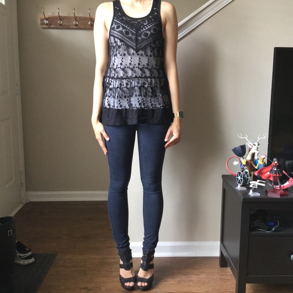 Express Black Lace Sleeveless Tunic - Picture 2 of 9